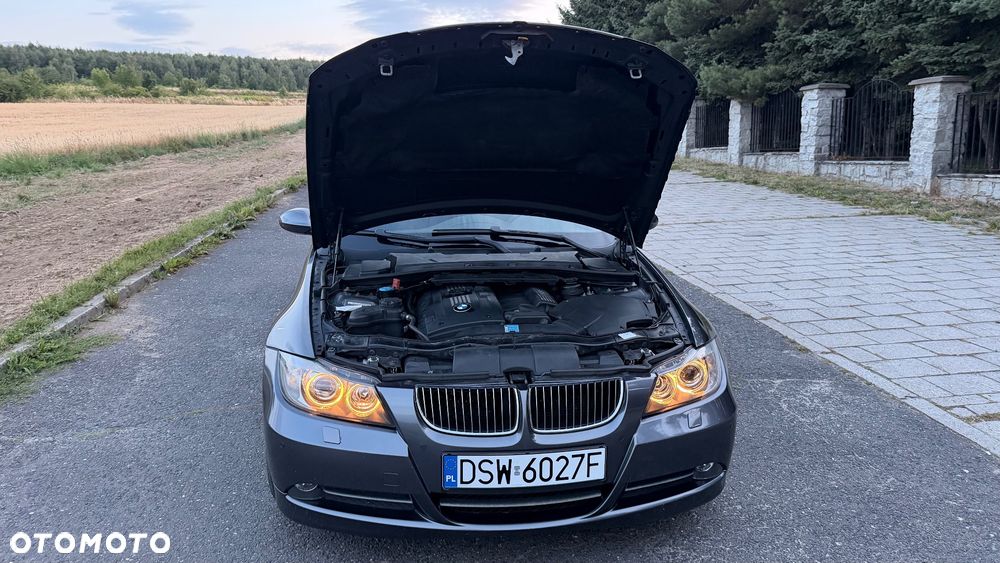 BMW Seria 3 - 12