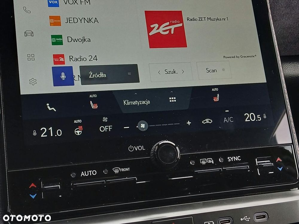 Lexus LBX 1.5 Hybrid Cool AWD - 25