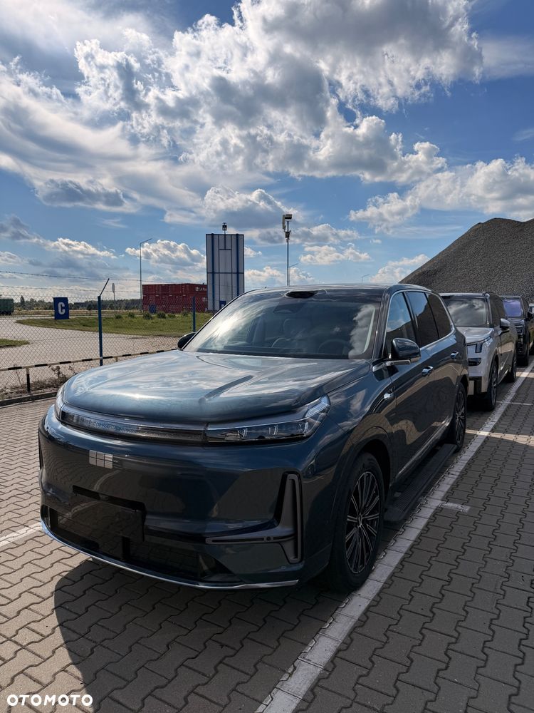 Geely M9 - 13
