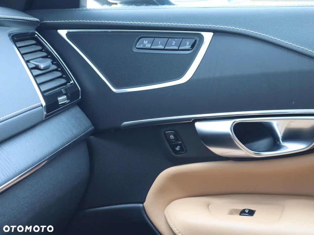Volvo XC 90 B5 B AWD Inscription - 23