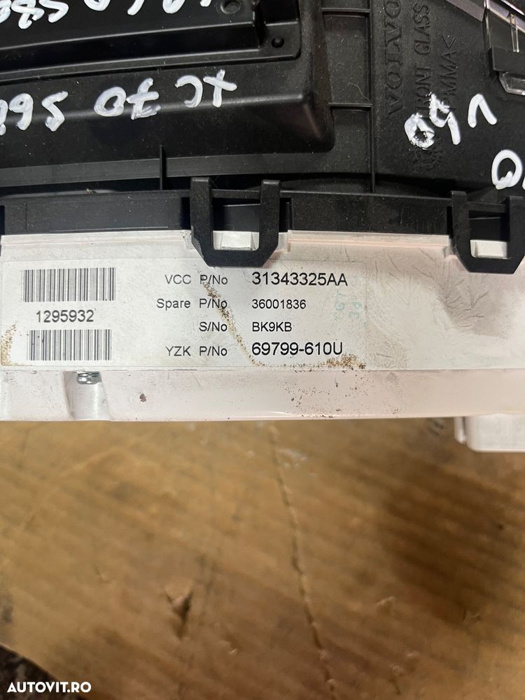 Ceasuri bord volvo V70 2.0 diesel 2013 - 5