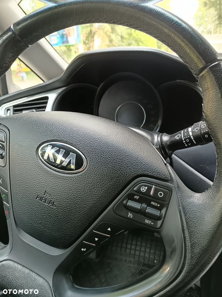 Kia Ceed 1.6 GDI L Business Line - 11