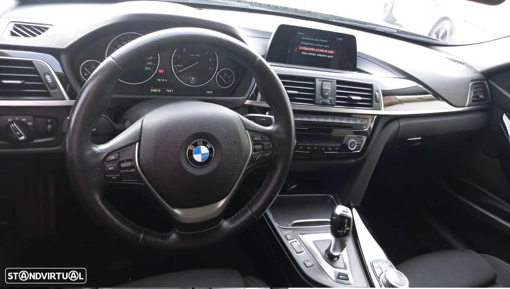 BMW 330 e iPerformance Advantage - 4