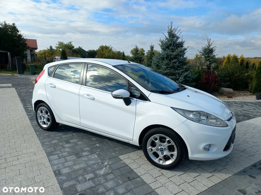 Ford Fiesta 2012 photo 4