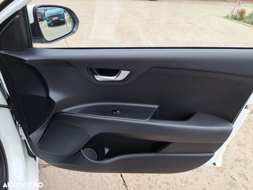 Kia Rio 1.2 MPI 5MT Urban - 21