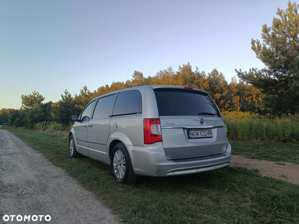 Lancia Voyager 2.8CRD Gold - 6
