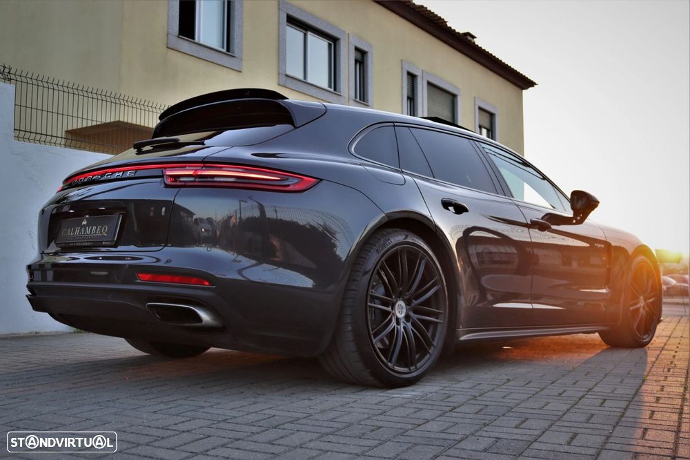 Porsche Panamera Sport Turismo 4 E-Hybrid - 23