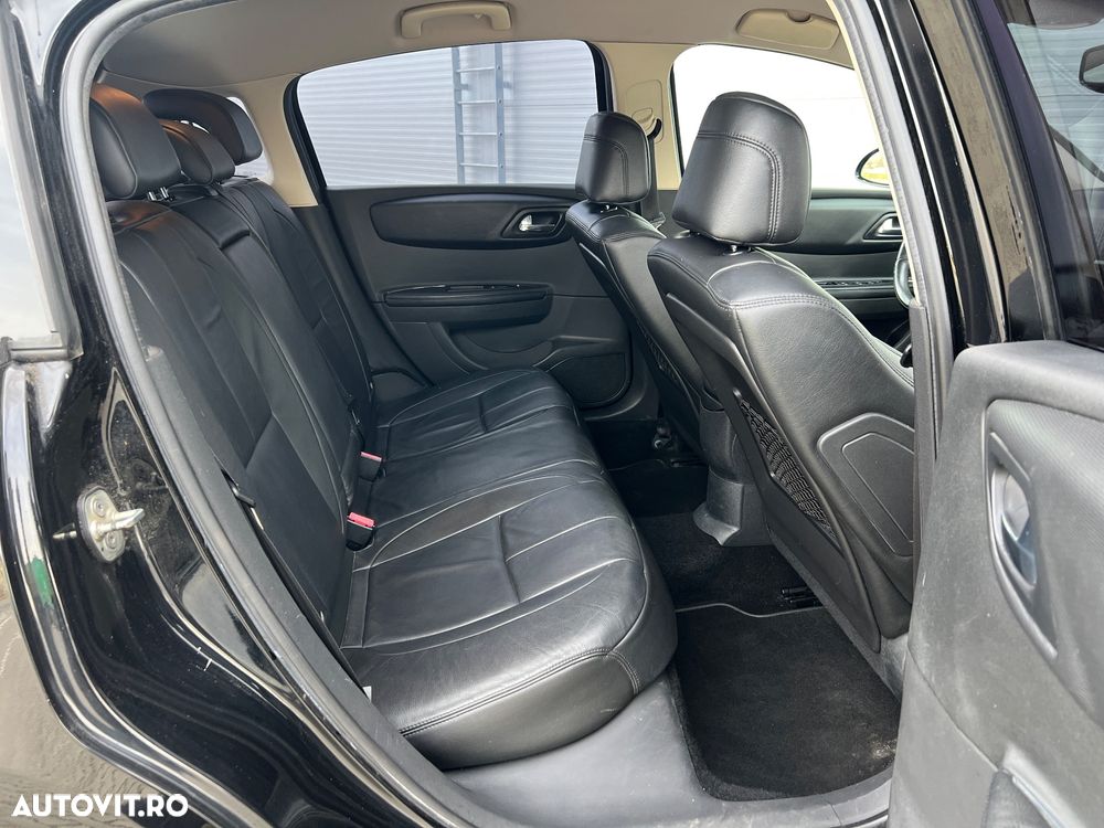 Citroën C4 VTi 120 Exclusive - 11