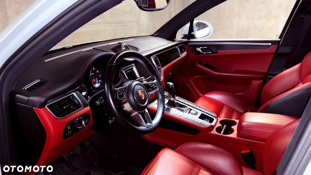 Porsche Macan GTS PDK - 15