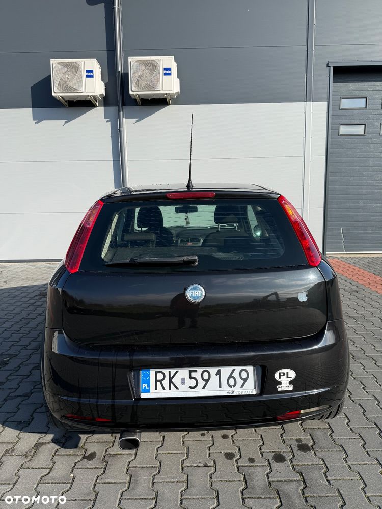 Fiat Grande Punto - 2