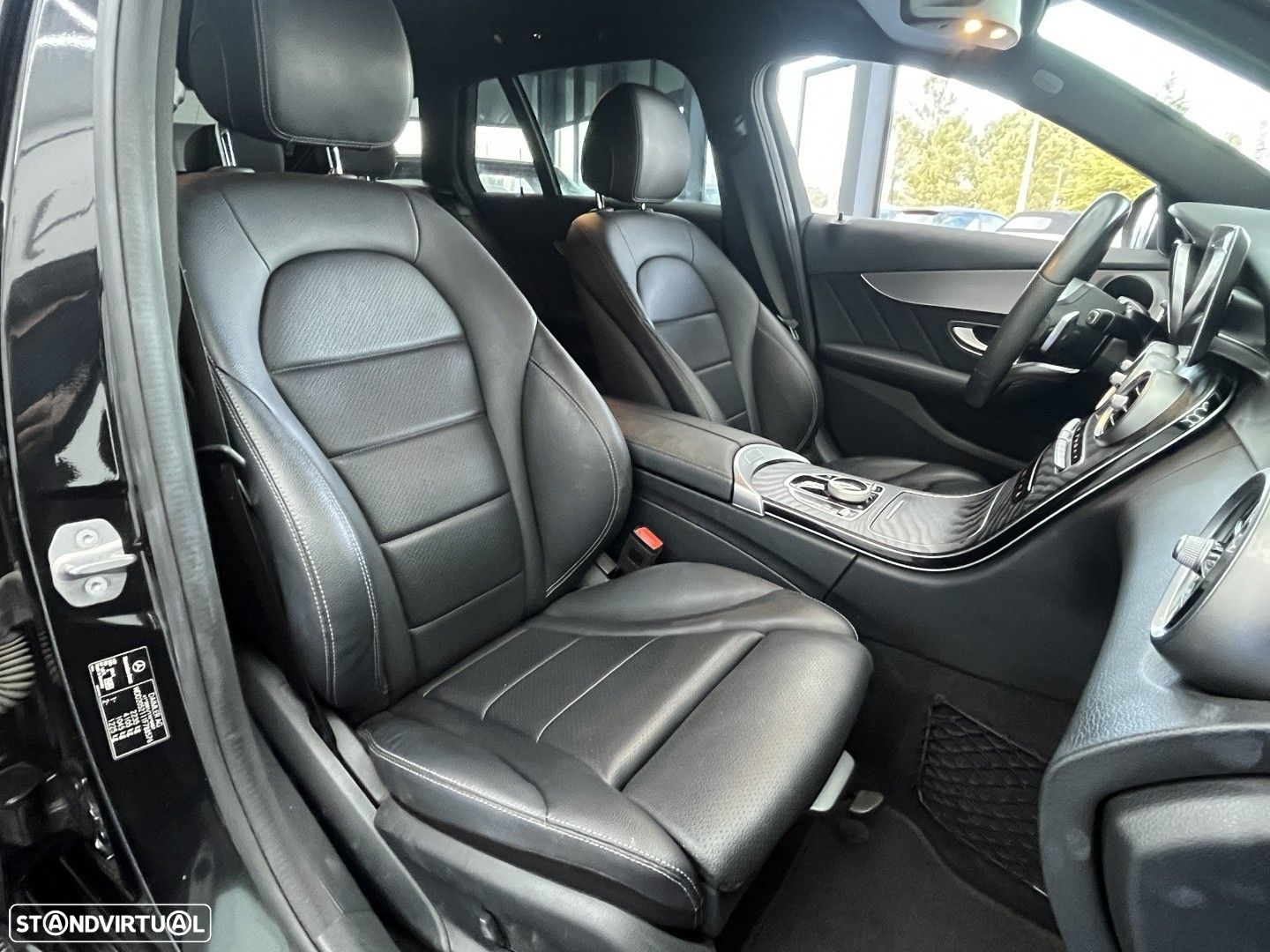 Mercedes-Benz C 200 - 13