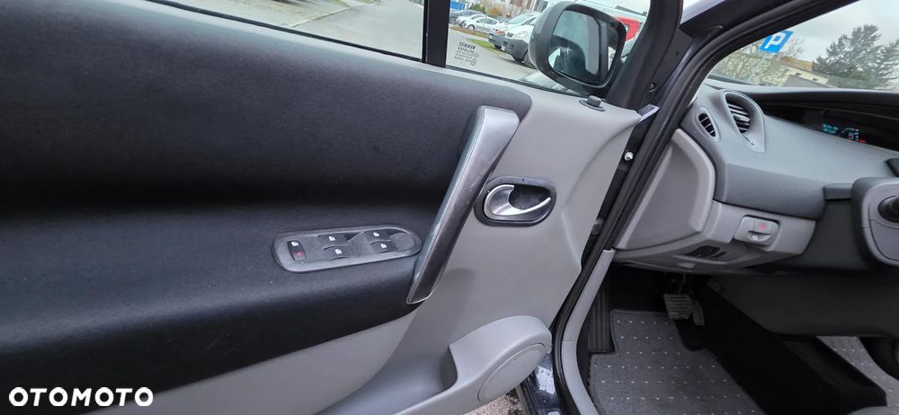 Renault Scenic - 20
