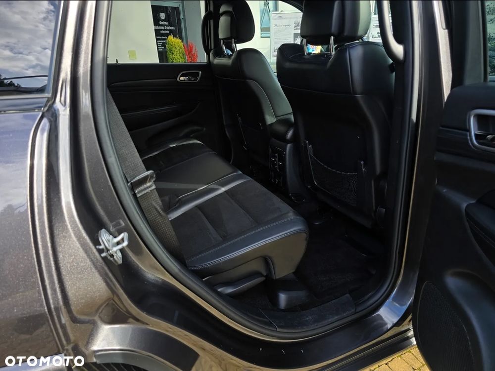 Jeep Grand Cherokee - 17