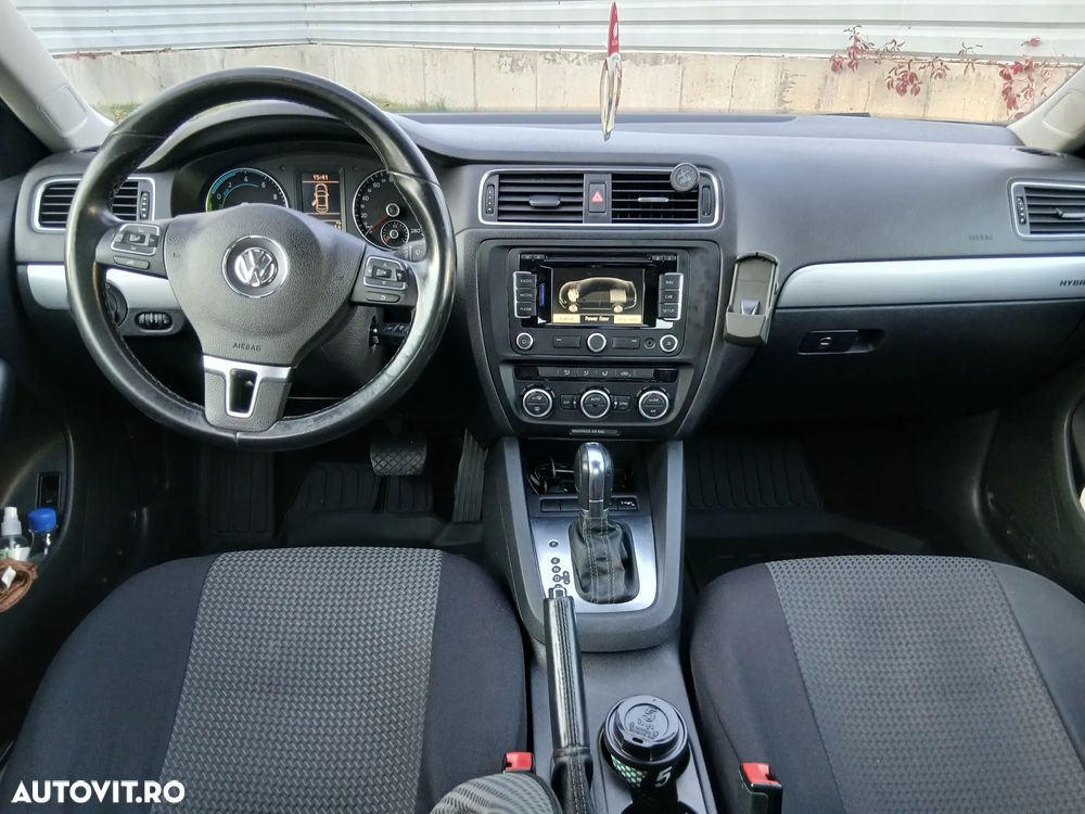 Volkswagen Jetta 1.4 Hybrid DSG - 10