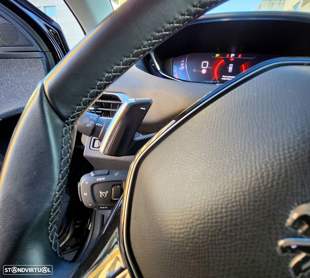 Peugeot 3008 BlueHDi 130 Stop & Start EAT8 Allure - 13