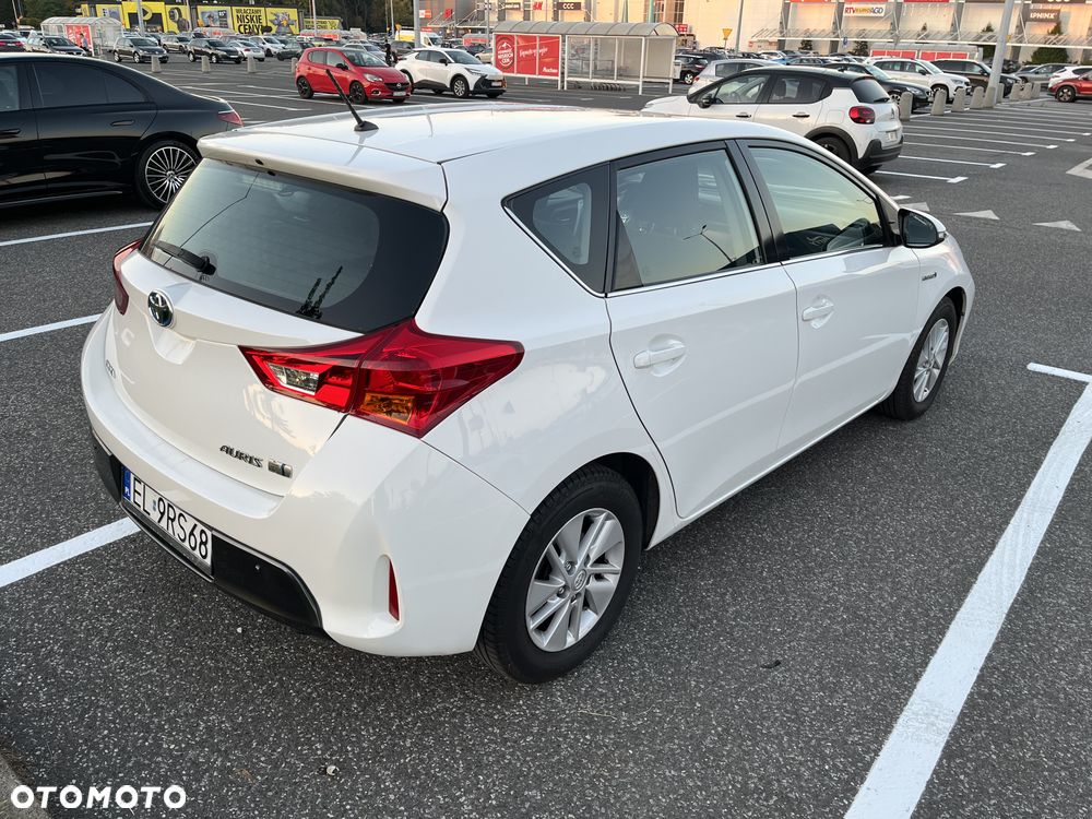 Toyota Auris 2013 photo 5