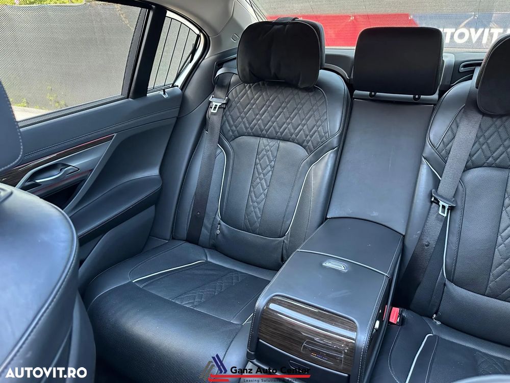 BMW Seria 7 740Le iPerformance - 21