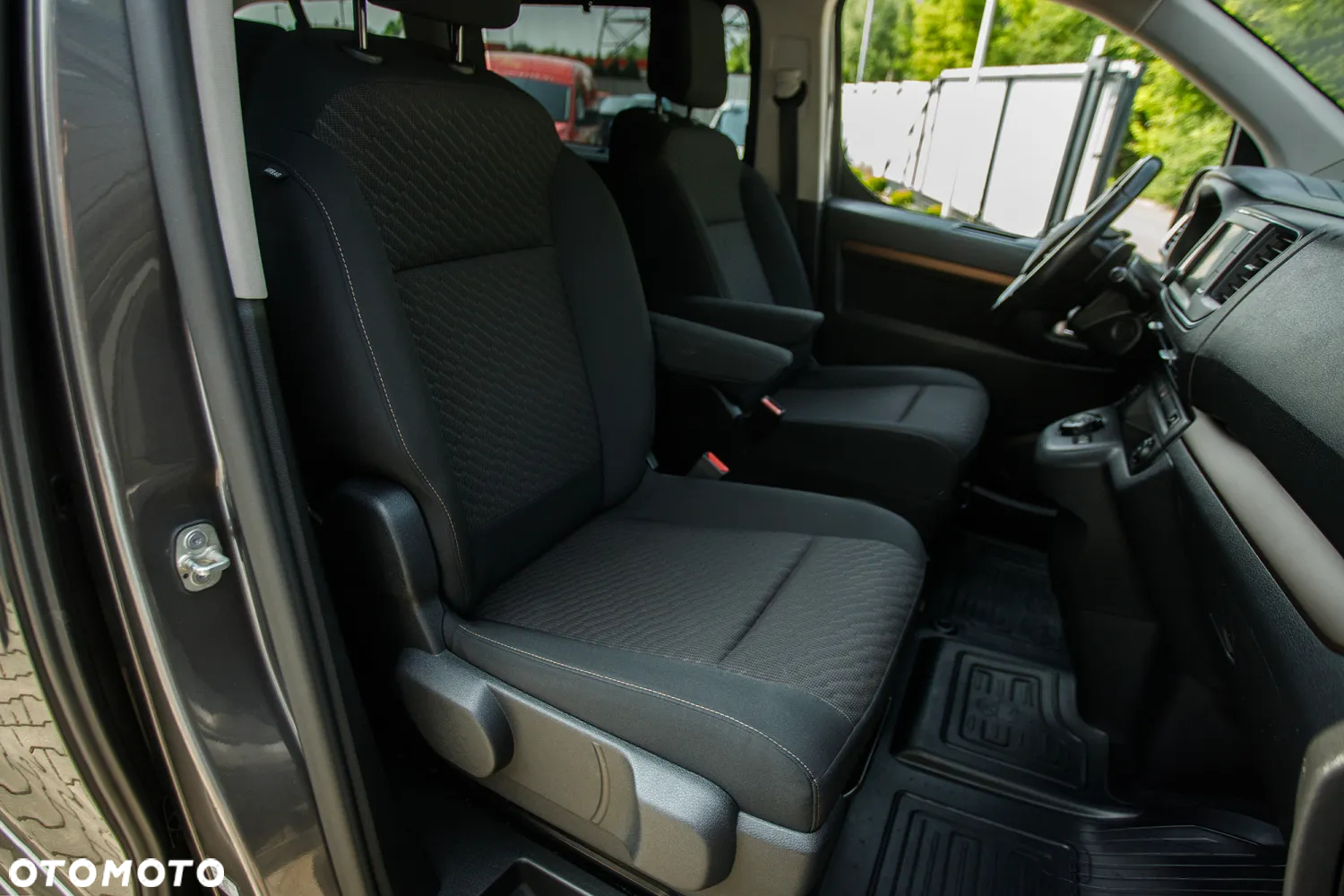 Toyota ProAce 2.0 D-4D Medium 2,7t Active (bryg.) - 21