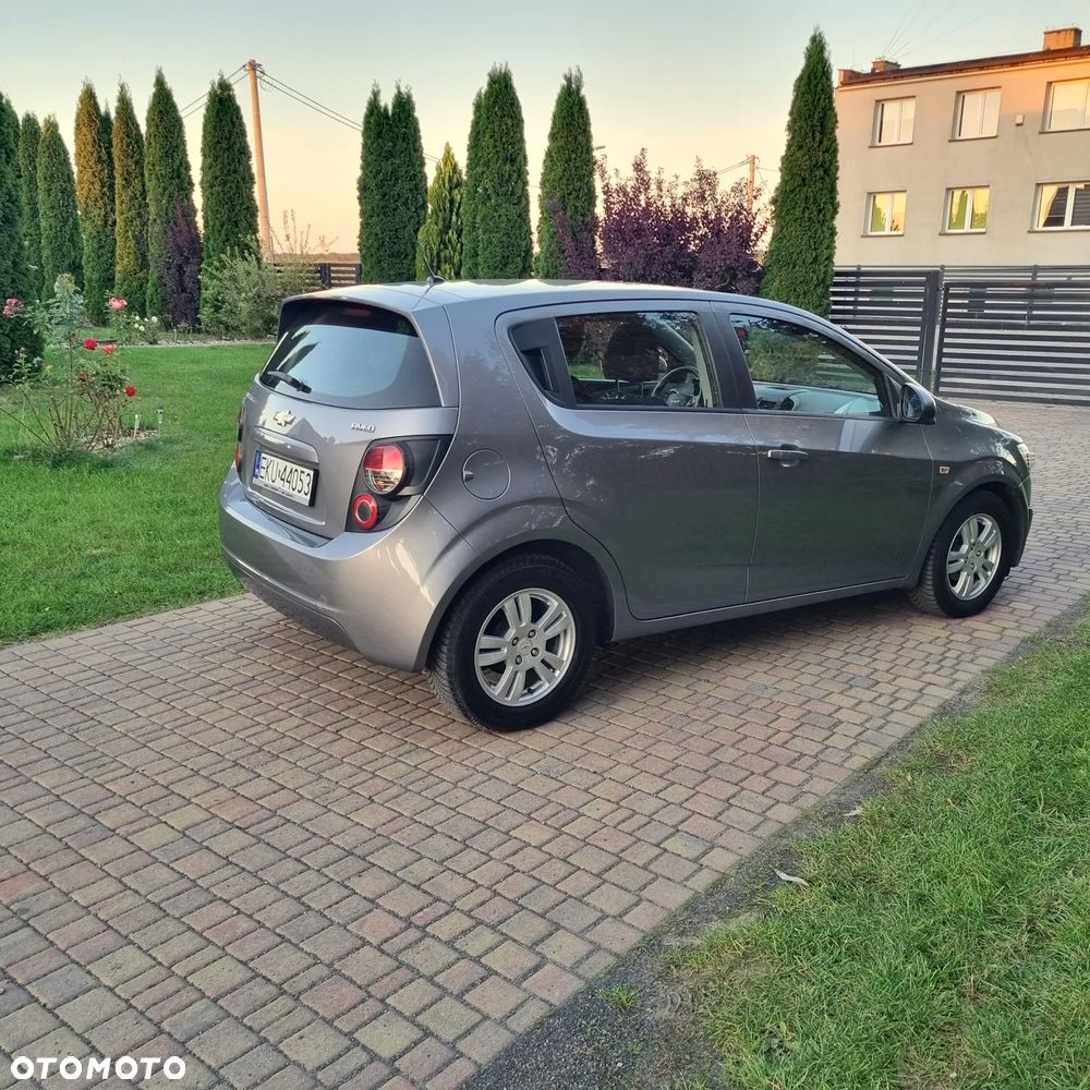 Chevrolet Aveo 1.4 16V LT - 20
