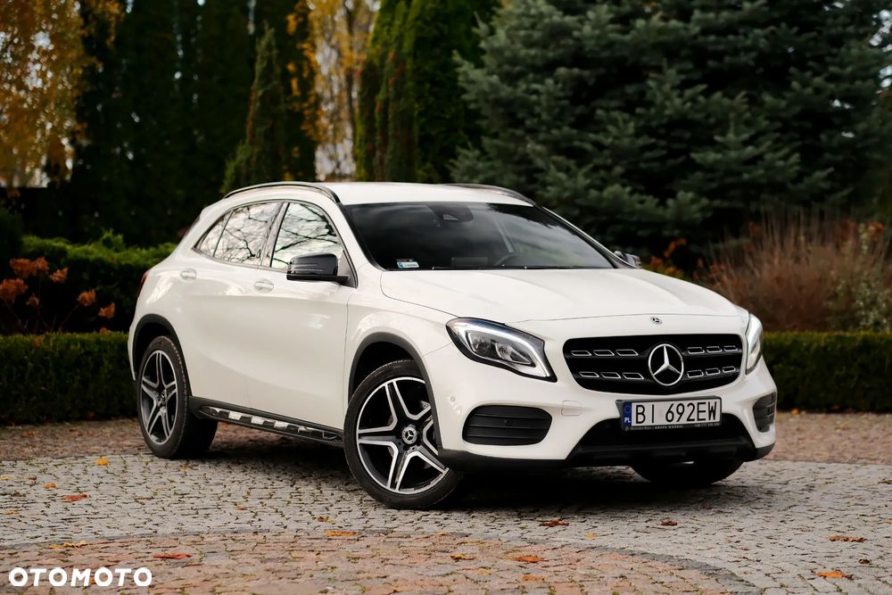 Mercedes-Benz GLA 220 4-Matic AMG Line - 32