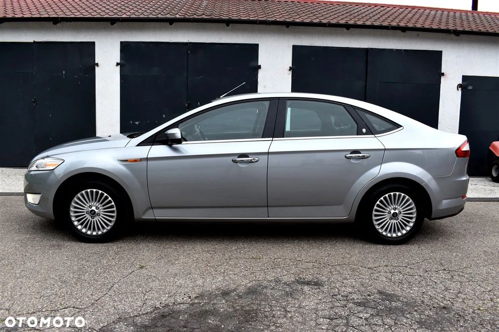 Ford Mondeo 2.0 Ghia X100 / X - 10