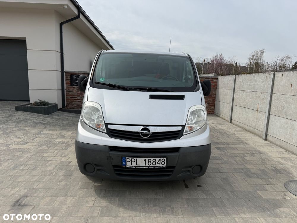 Opel Vivaro - 1