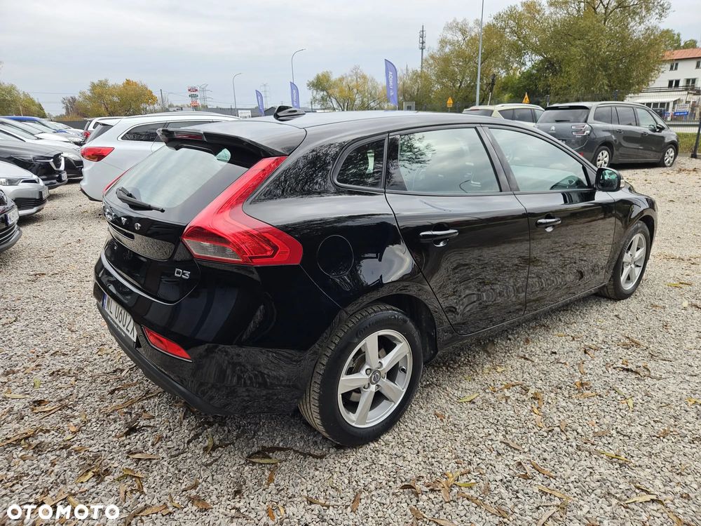 Volvo V40 D3 Momentum - 13