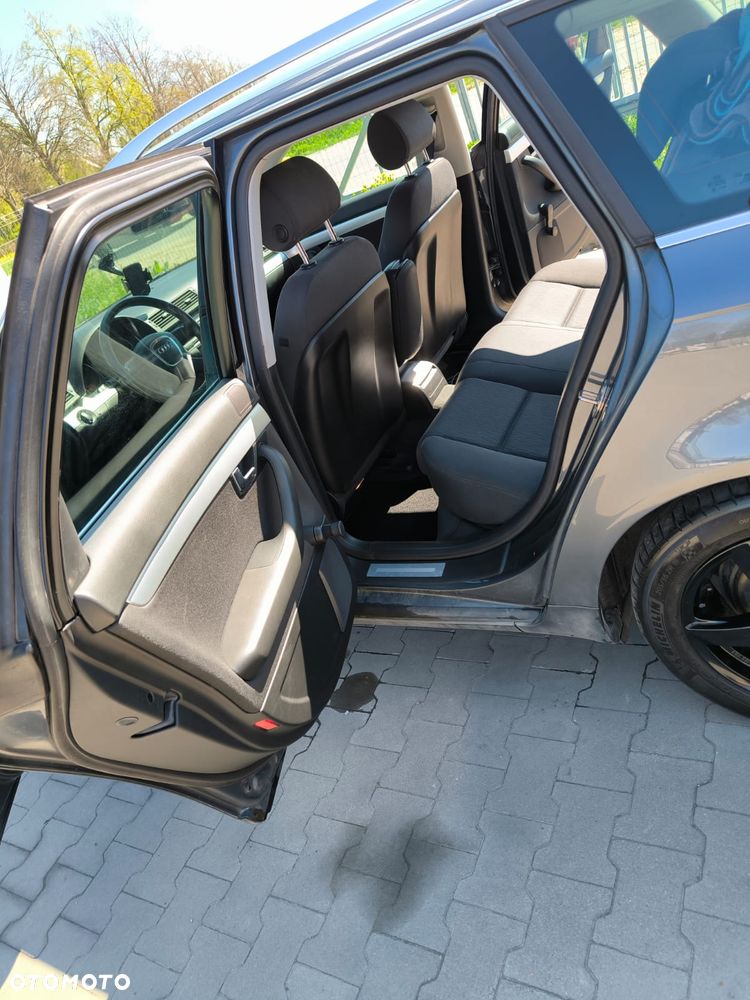 Audi A4 Avant 1.8T - 13
