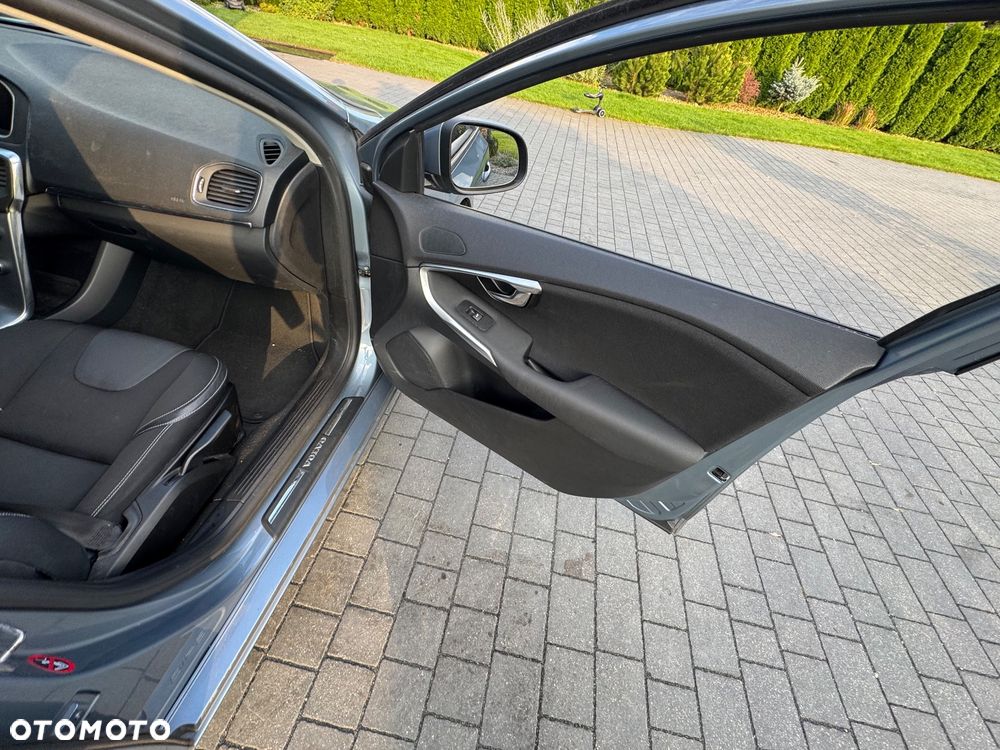 Volvo V40 D2 Drive-E Summum - 14
