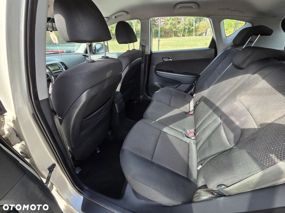 Hyundai i30 1.6 CRDi Comfort - 26