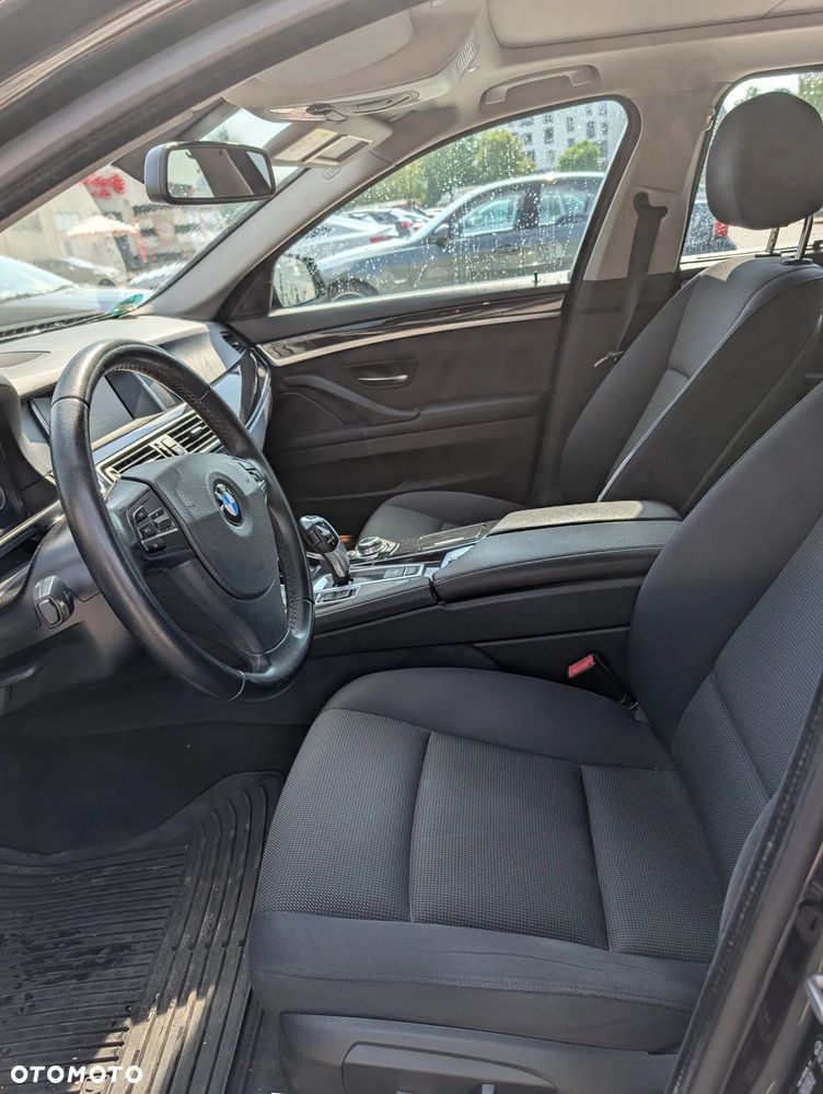 BMW Seria 5 520d - 11