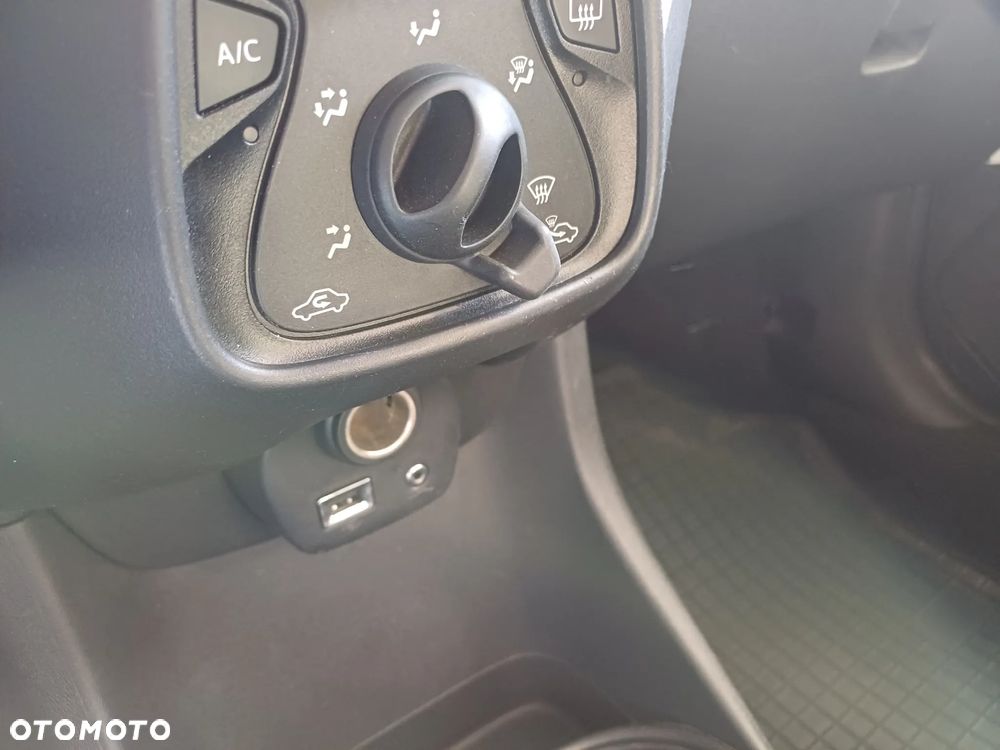 Toyota Aygo x-cite - 17