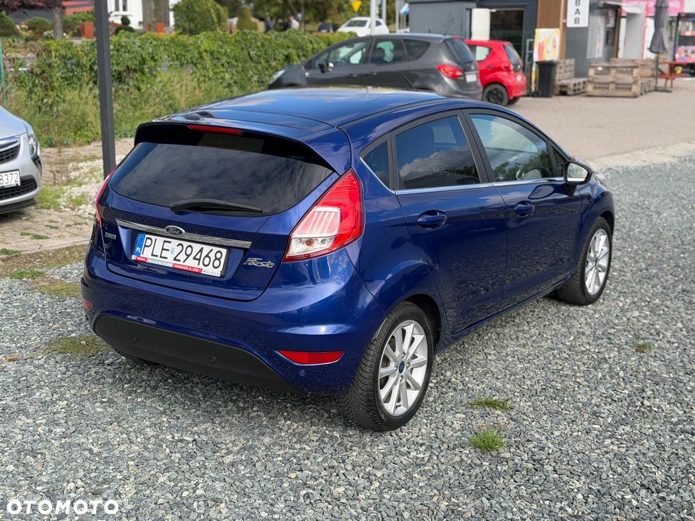 Ford Fiesta - 23