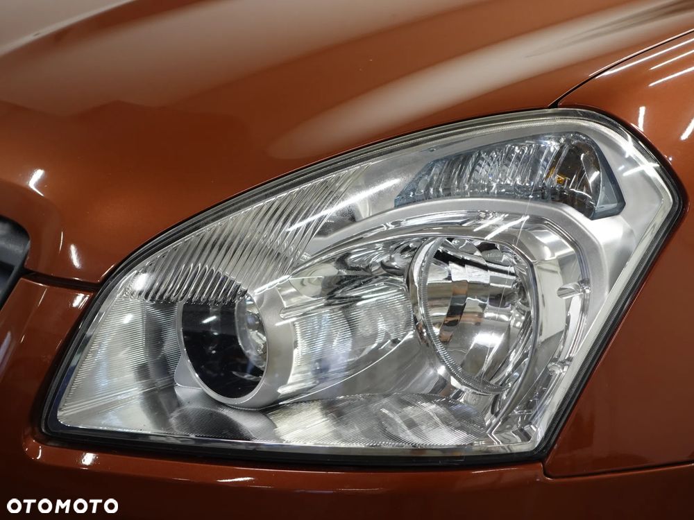 Nissan Qashqai 2.0 4 x 4 tekna - 15