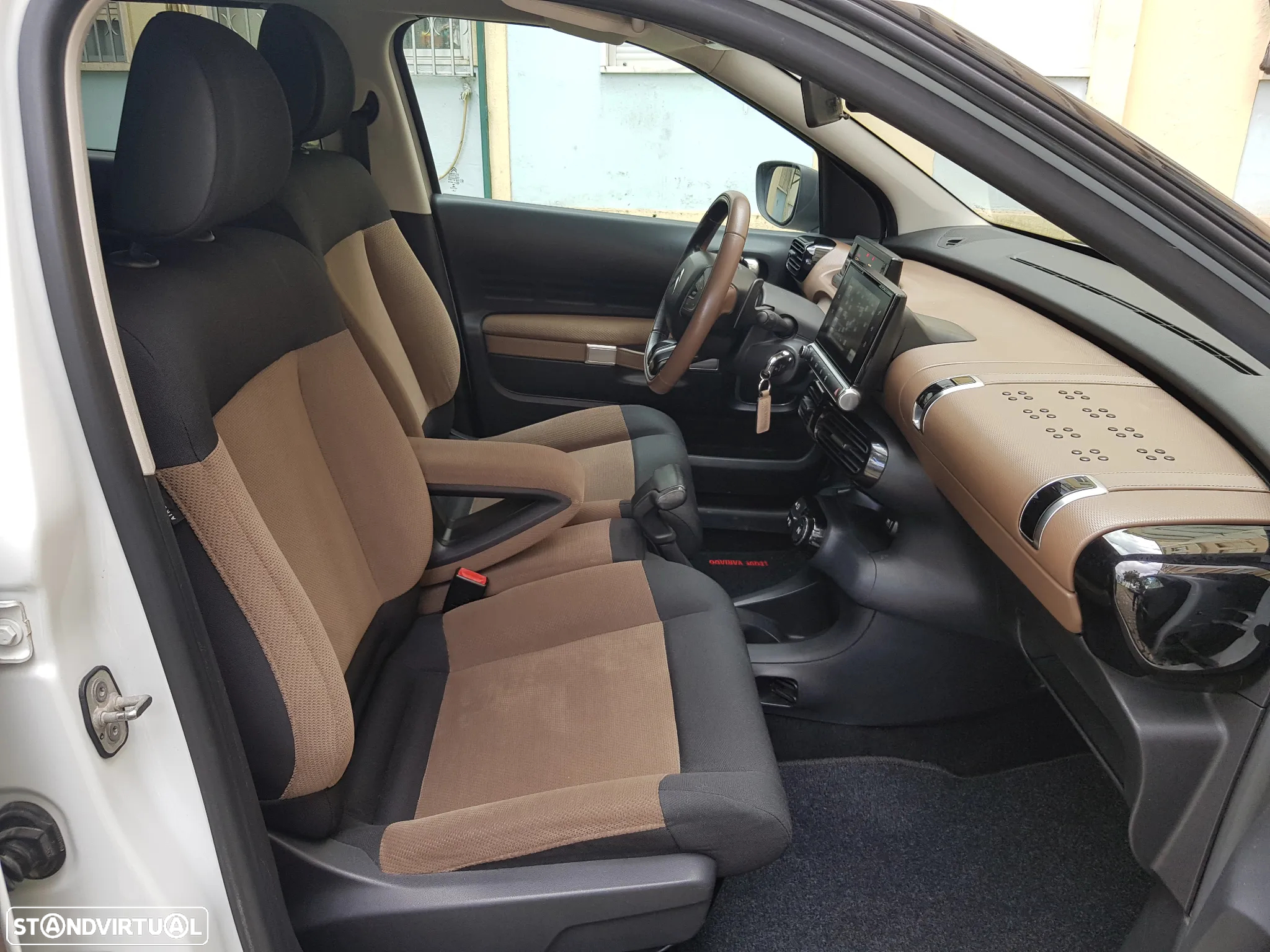 Citroën C4 Cactus 1.6 e-HDi Feel J17 ETG6 - 40