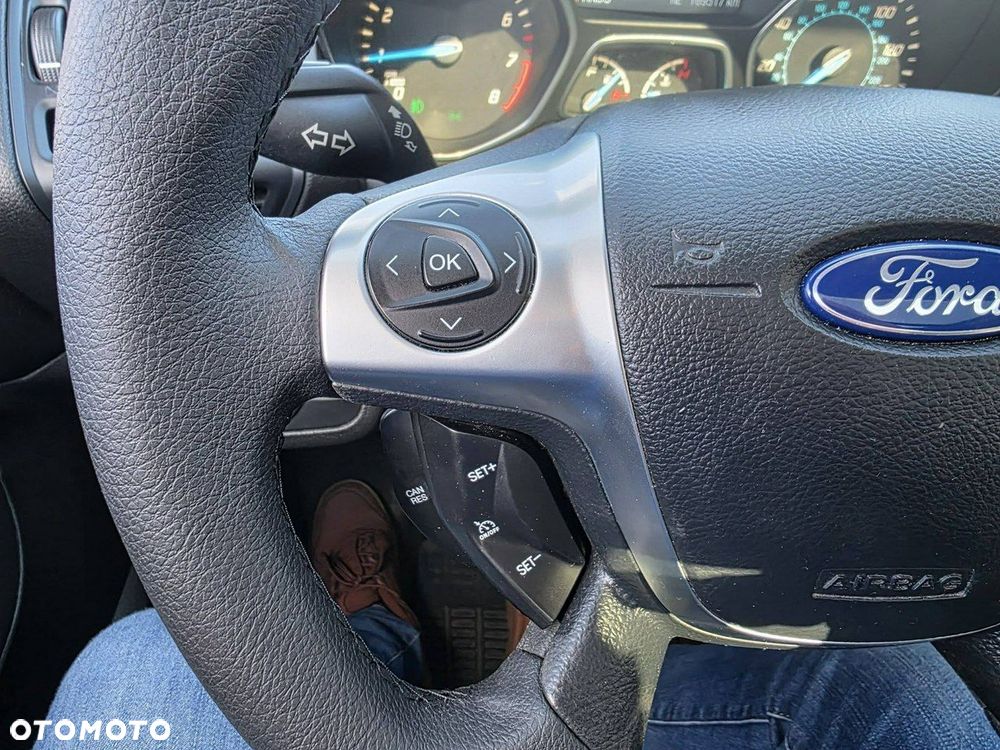 Ford Kuga - 15