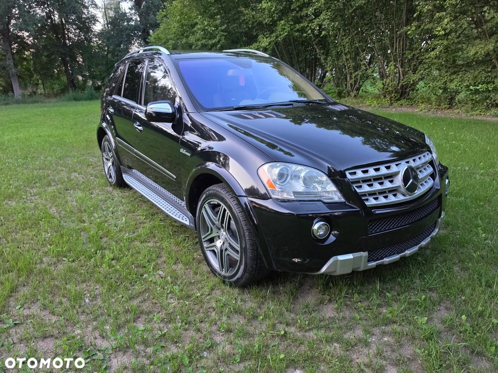 Mercedes-Benz ML 63 AMG 4Matic 7G-TRONIC 10th Anniversary - 12