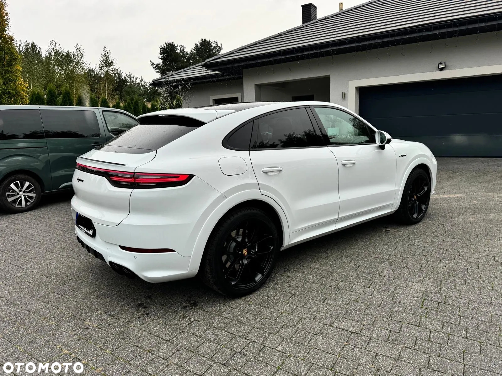 Porsche Cayenne Coupe E-Hybrid - 7