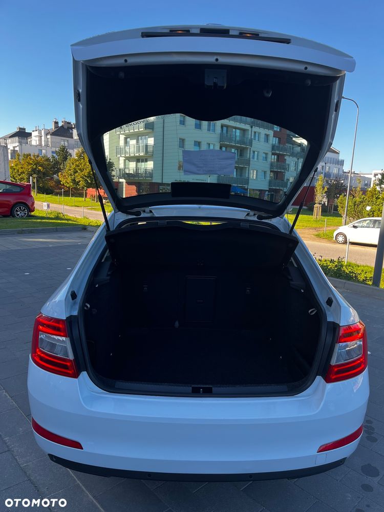 Skoda Octavia 2.0 TDI L&K DSG - 11