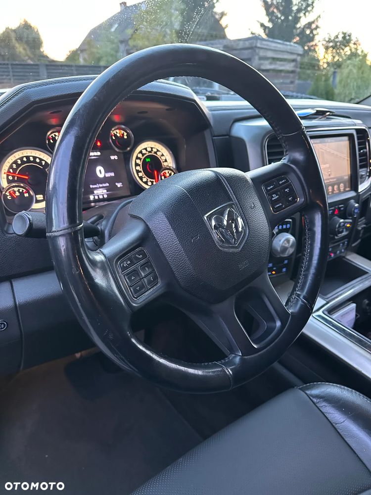 Dodge RAM 5.7 4x4 - 7