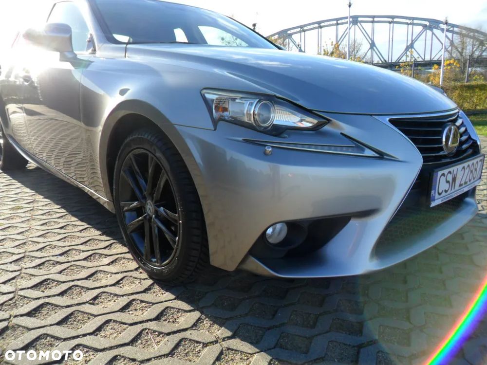 Lexus IS 250 Comfort - 9