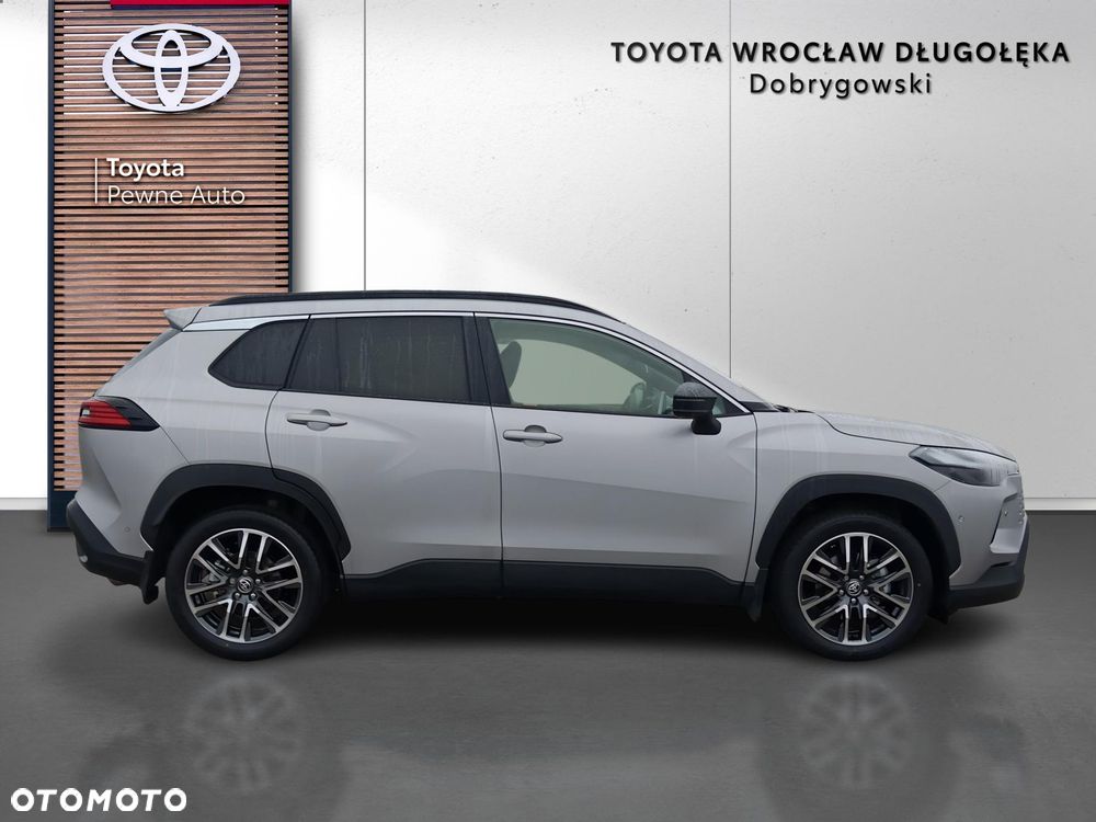 Toyota Corolla Cross - 8
