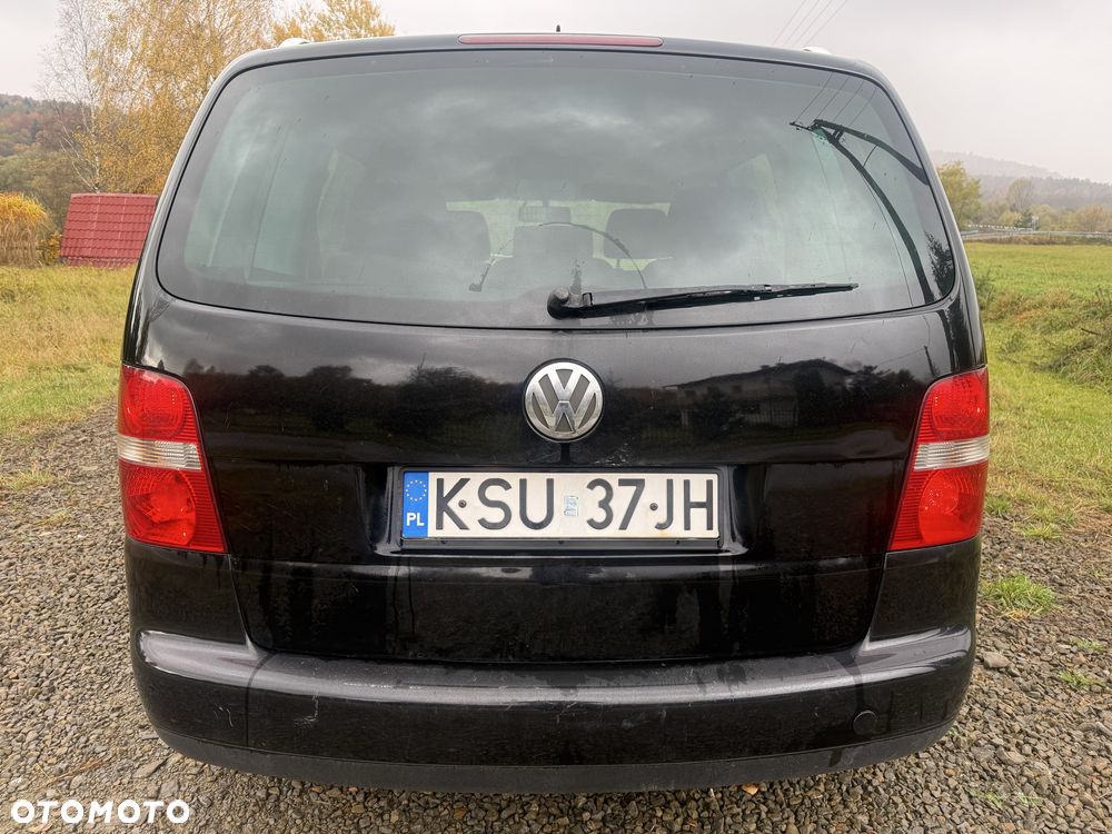 Volkswagen Touran - 6