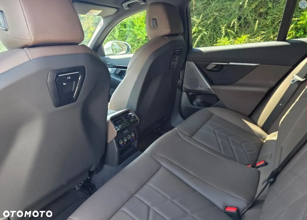 BMW Seria 5 520d xDrive mHEV M Sport - 12