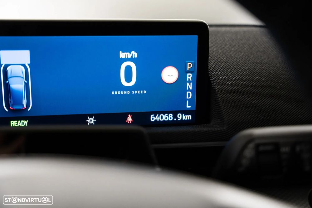 Ford Mustang Mach-E Standard - 11