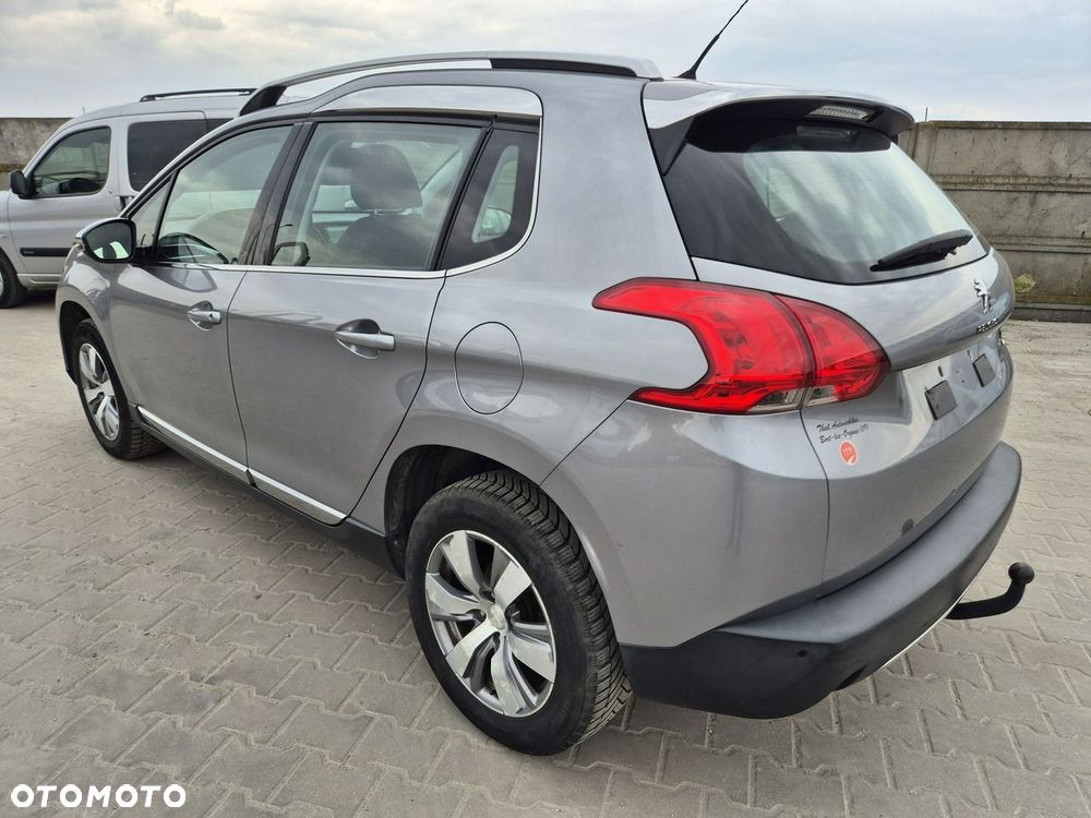 Peugeot 2008 - 5