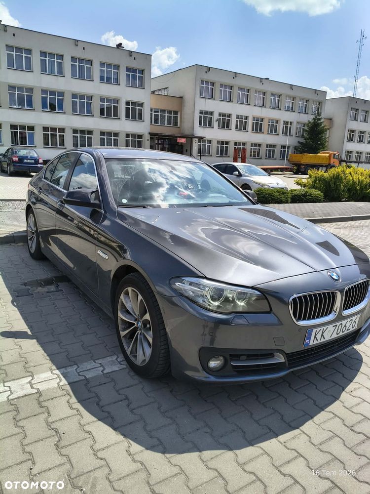 BMW Seria 5 520d xDrive - 1