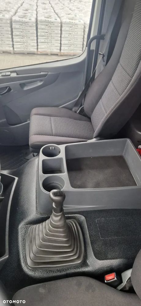 Mercedes-Benz AXOR 1829 - 16