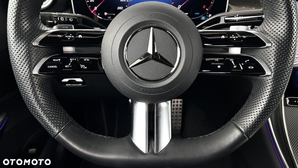 Mercedes-Benz GLC - 16