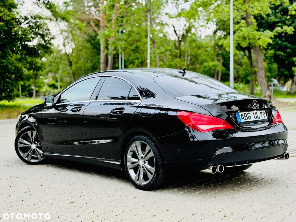 Mercedes-Benz CLA 200 AMG Line - 22